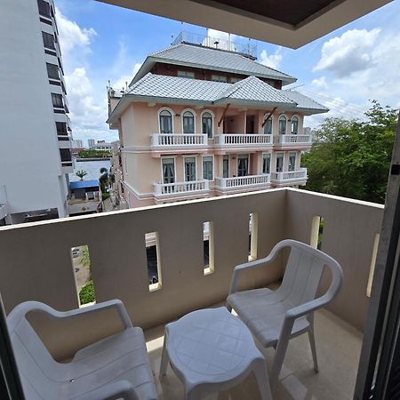 Bella Bella Riverview Банкок Екстериор снимка