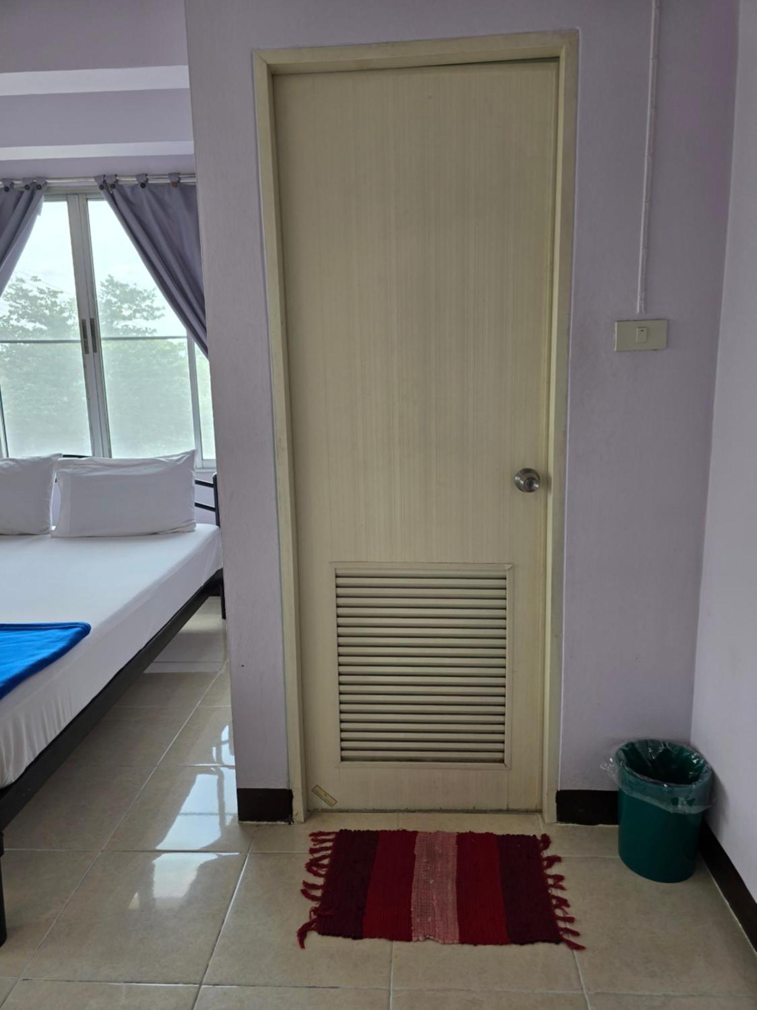 Bella Bella Riverview Банкок Екстериор снимка